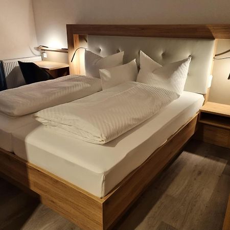 Hotel Julia Am Deich Норден Екстер'єр фото