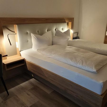 Hotel Julia Am Deich Норден Екстер'єр фото