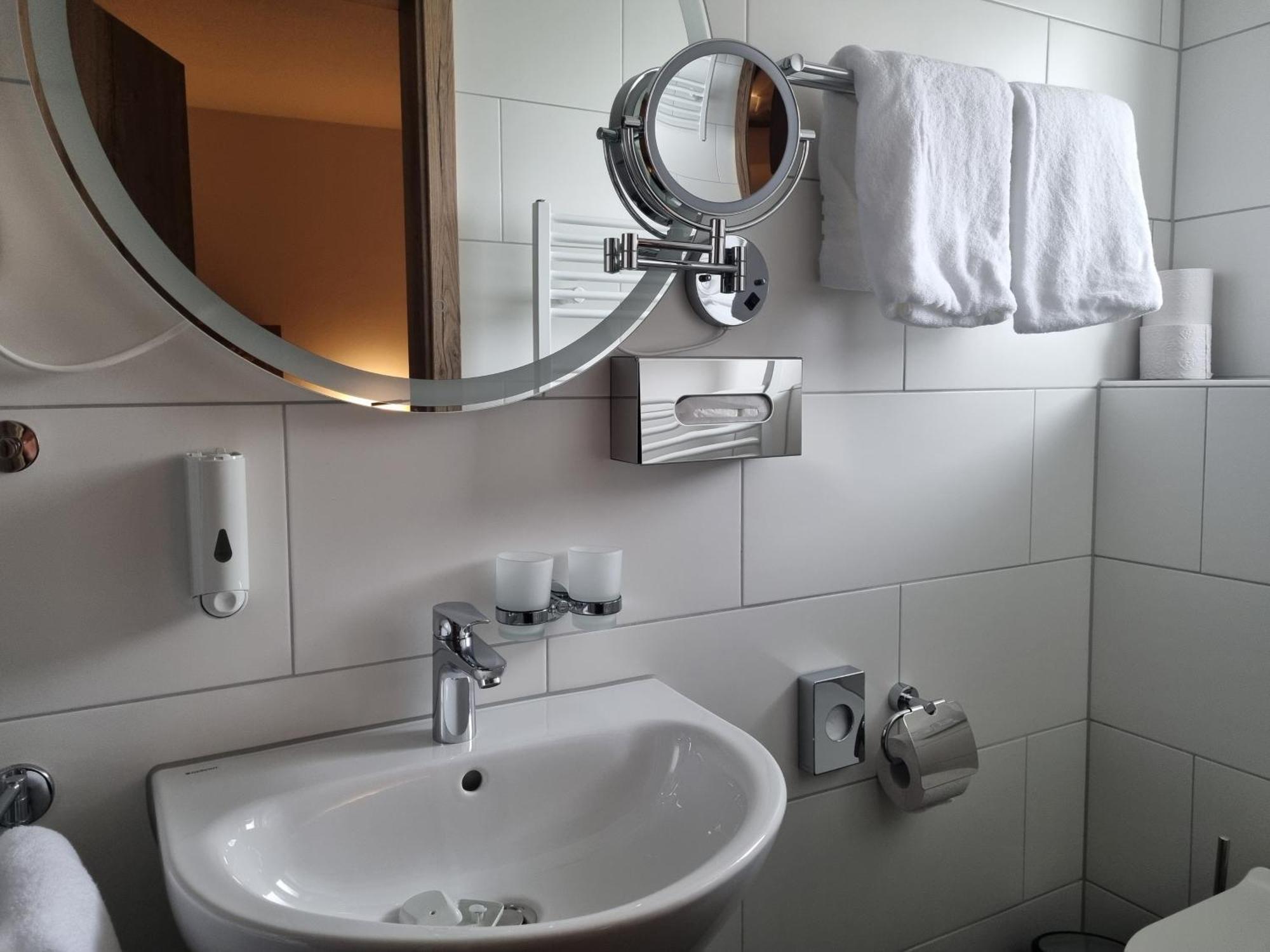 Hotel Julia Am Deich Норден Номер фото